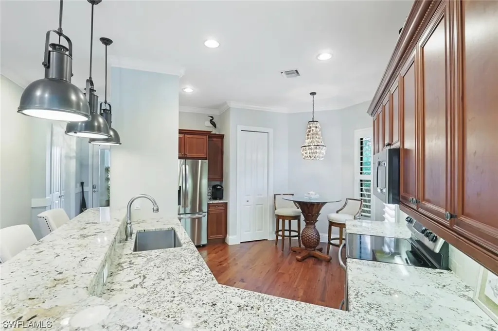 7599 Moorgate Point Way Naples FL 34113