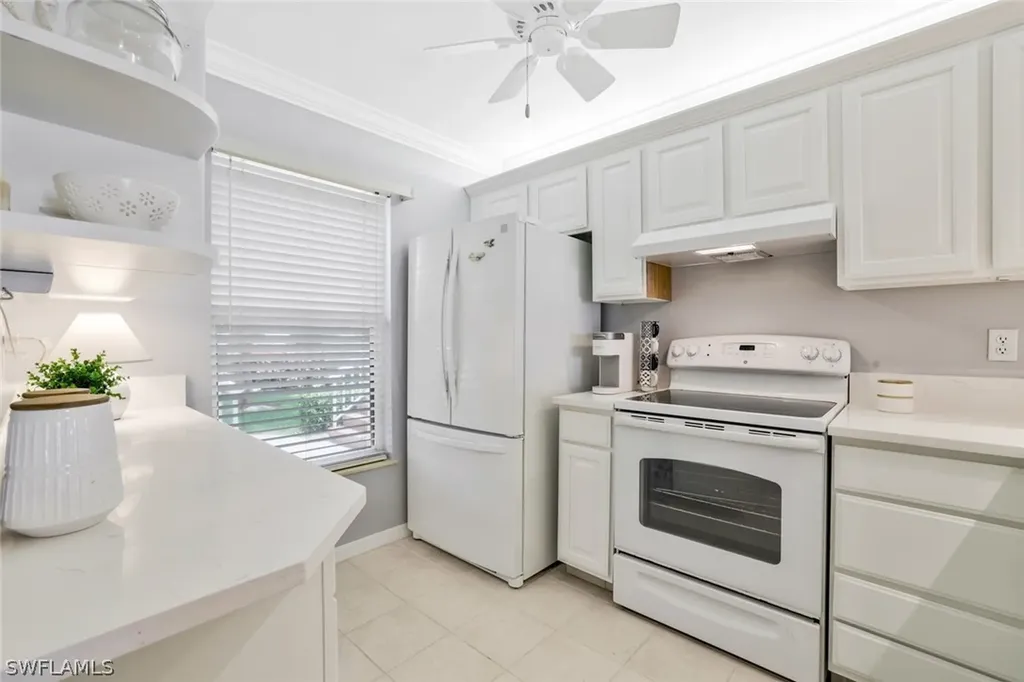 1045 Mainsail Drive Naples FL 34114