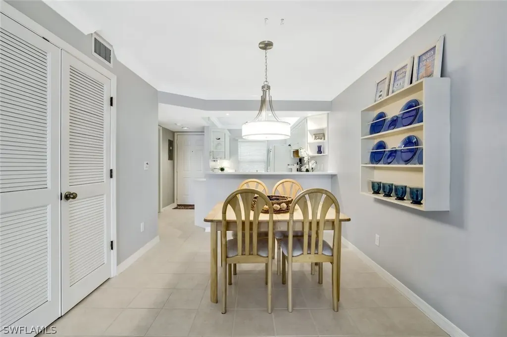 1045 Mainsail Drive Naples FL 34114