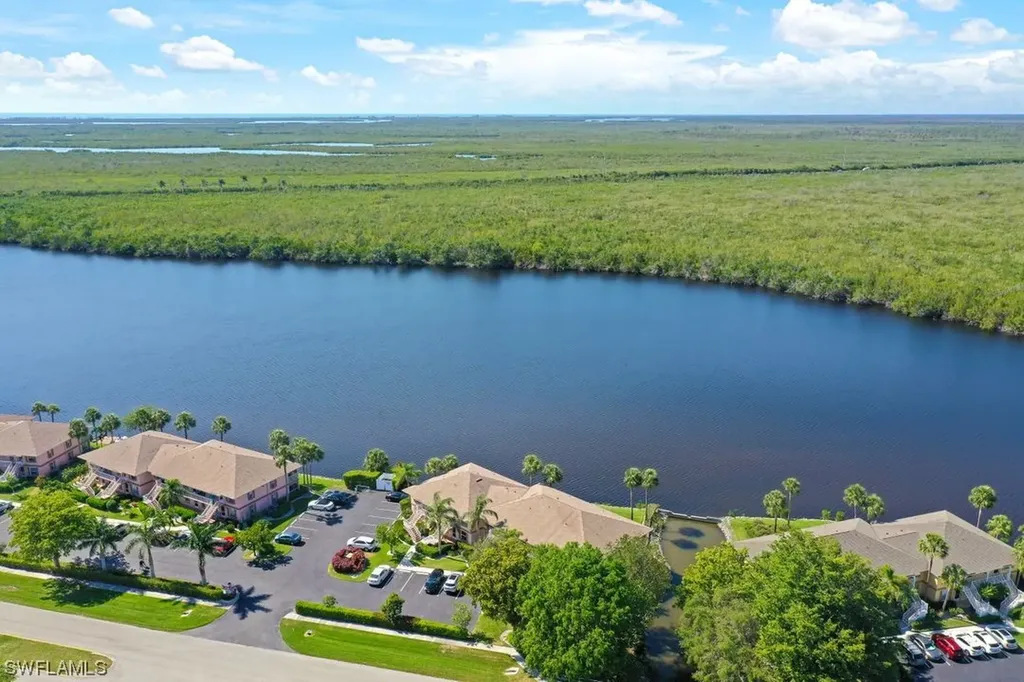 1045 Mainsail Drive Naples FL 34114