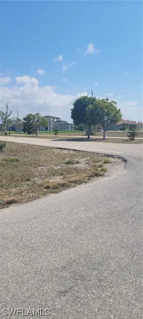 3201 NW 41st Place Cape Coral FL 33993