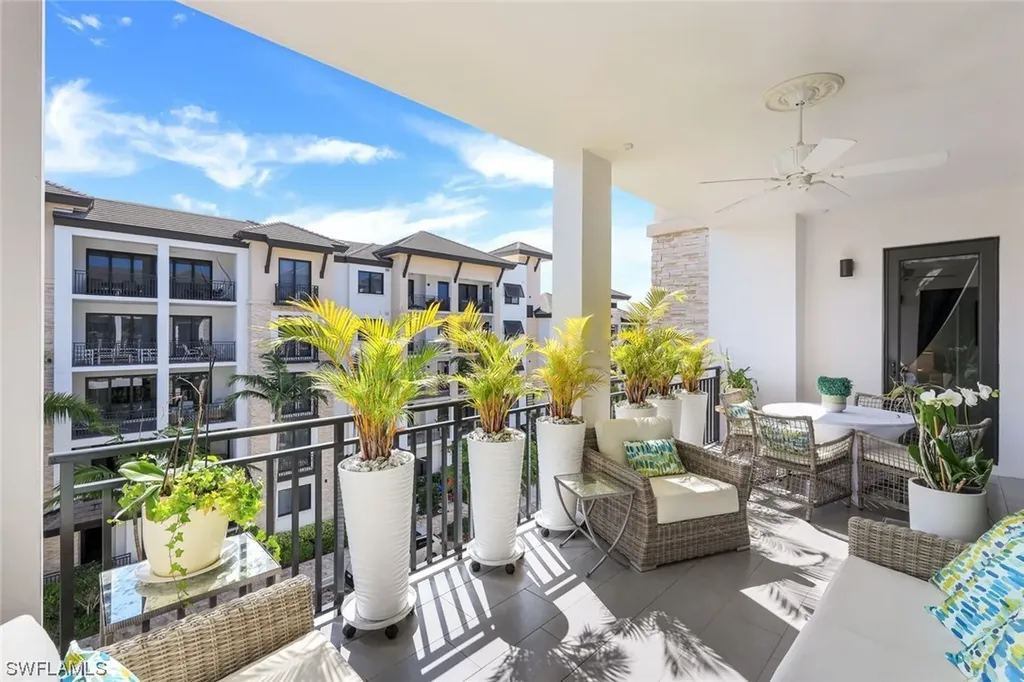1035 3rd Avenue S Naples FL 34102