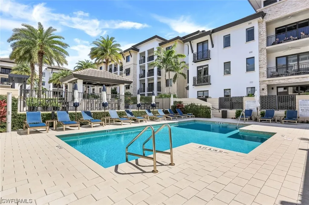 1035 3rd Avenue S Naples FL 34102