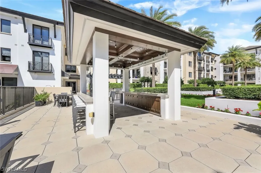 1035 3rd Avenue S Naples FL 34102