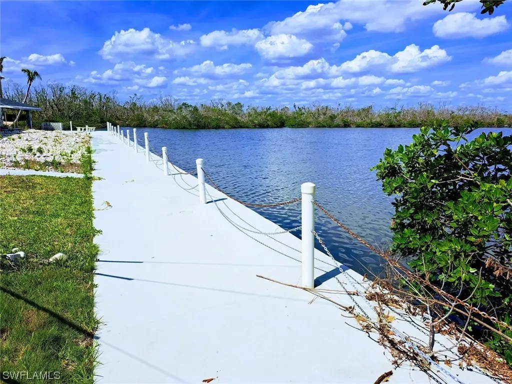 2832 Eighth Avenue St. James City FL 33956