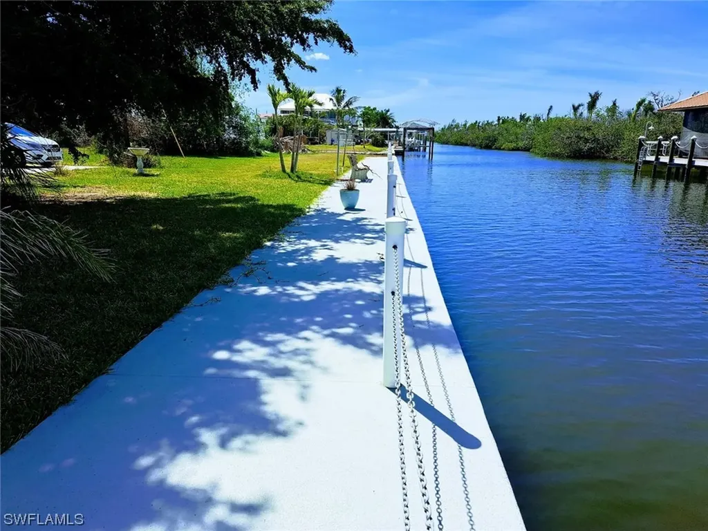 2832 Eighth Avenue St. James City FL 33956