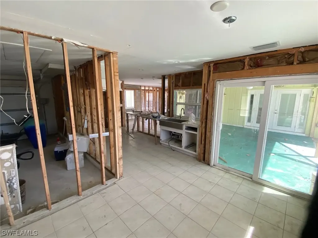 442 Lake Murex Circle Sanibel FL 33957