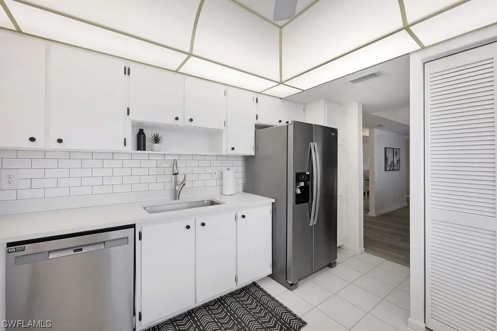 259 Winners Circle Naples FL 34112