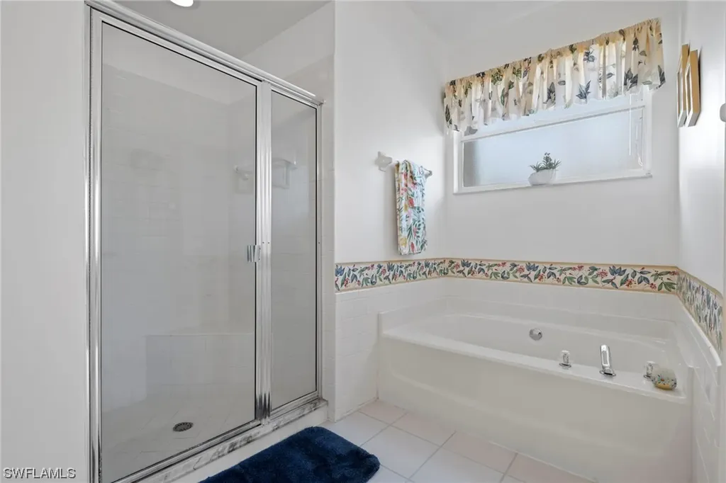 3333 Wildwood Lake Circle Bonita Springs FL 34134