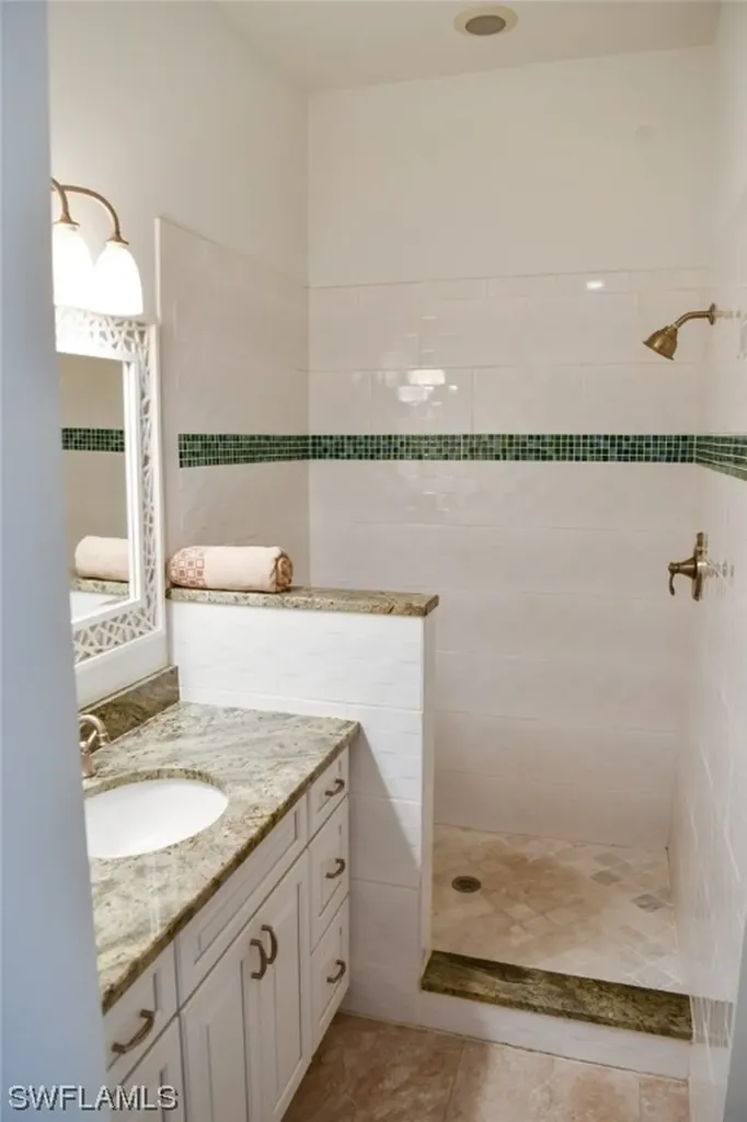 1308 Mainsail Drive Naples FL 34114
