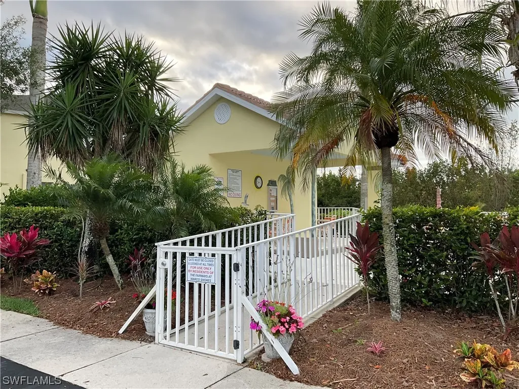 1308 Mainsail Drive Naples FL 34114
