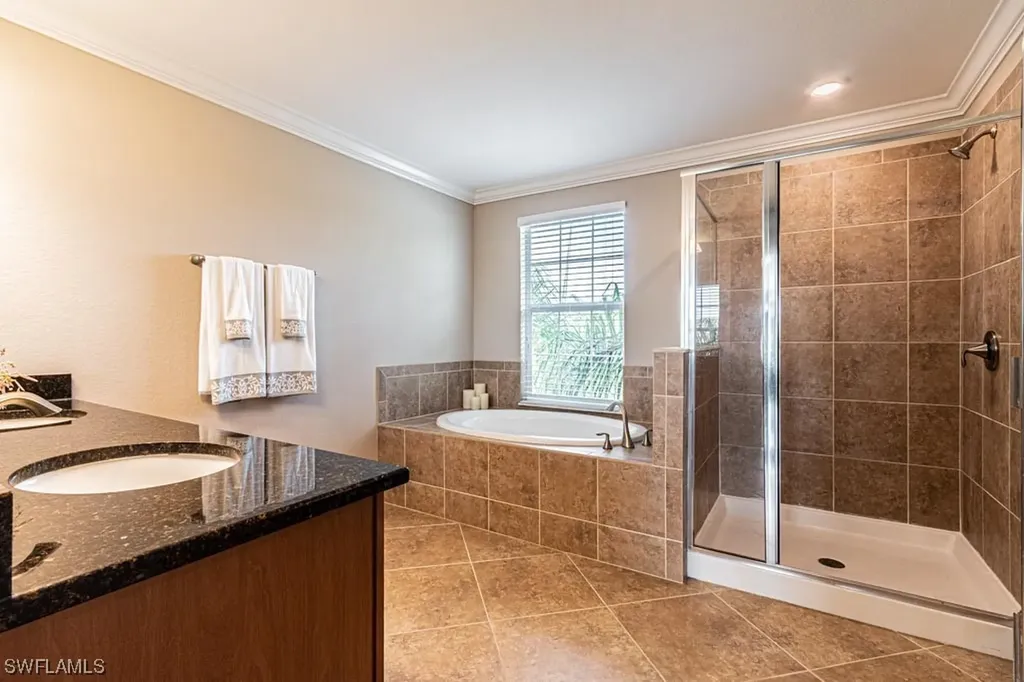 2086 Satsuma Lane Naples FL 34120