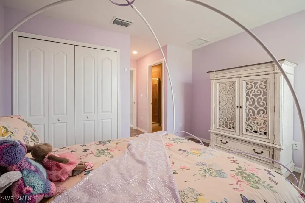 2086 Satsuma Lane Naples FL 34120