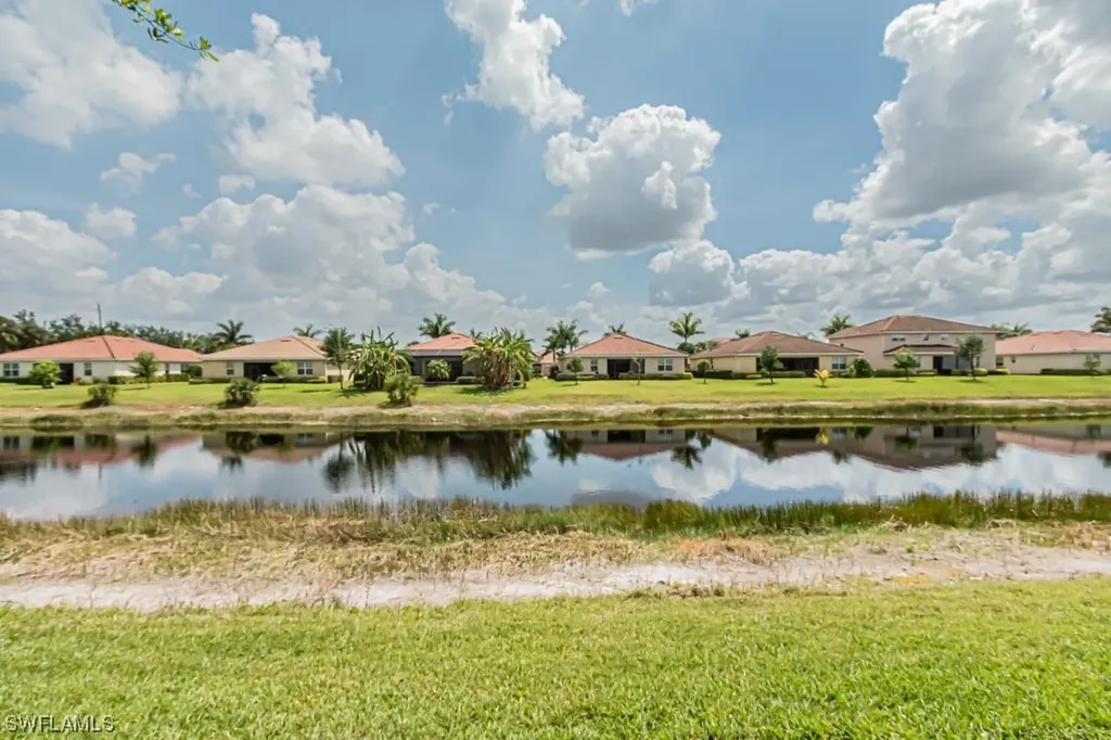 2086 Satsuma Lane Naples FL 34120