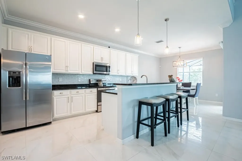 2086 Satsuma Lane Naples FL 34120