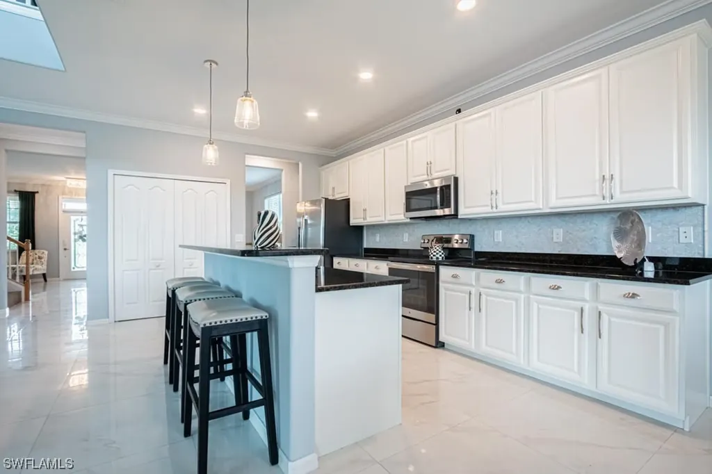 2086 Satsuma Lane Naples FL 34120