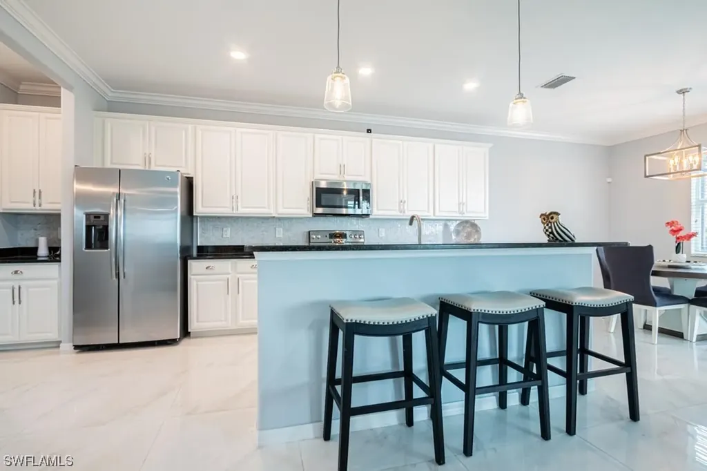 2086 Satsuma Lane Naples FL 34120