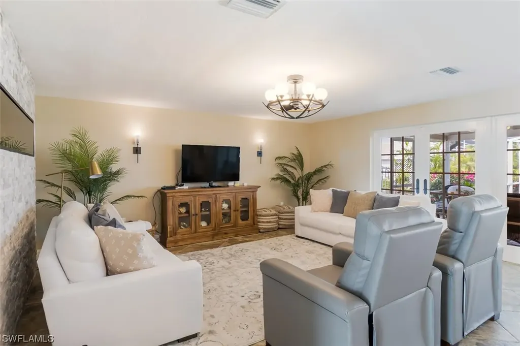 963 Kings Crown Drive Sanibel FL 33957