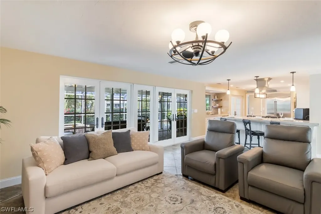 963 Kings Crown Drive Sanibel FL 33957