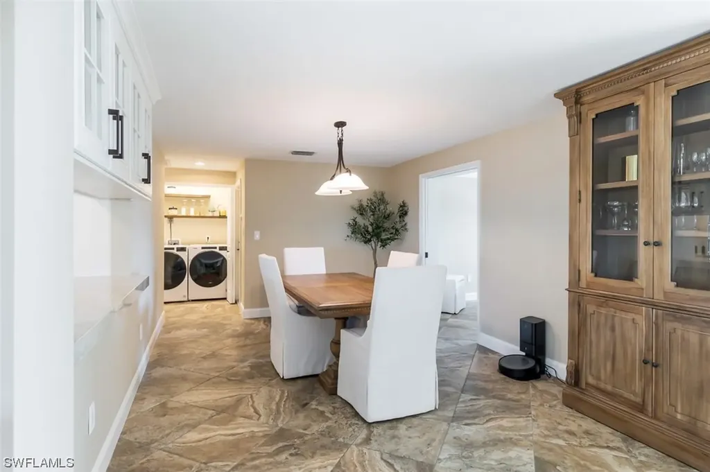 963 Kings Crown Drive Sanibel FL 33957