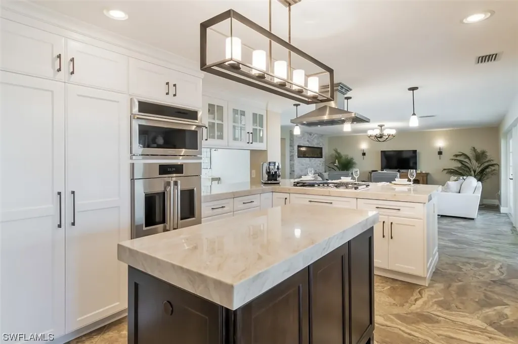 963 Kings Crown Drive Sanibel FL 33957