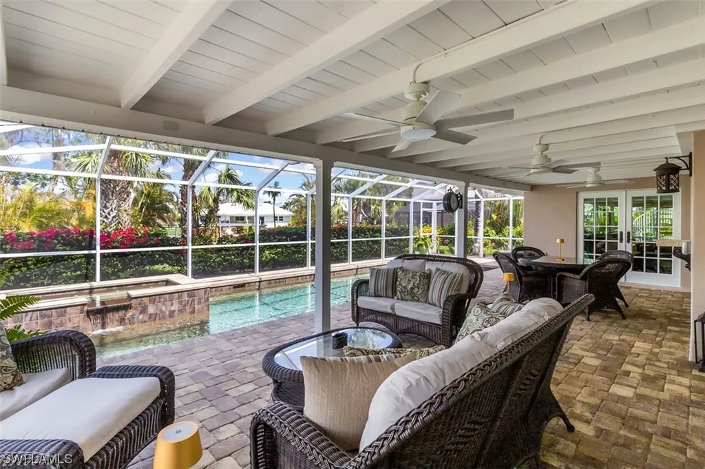 963 Kings Crown Drive Sanibel FL 33957