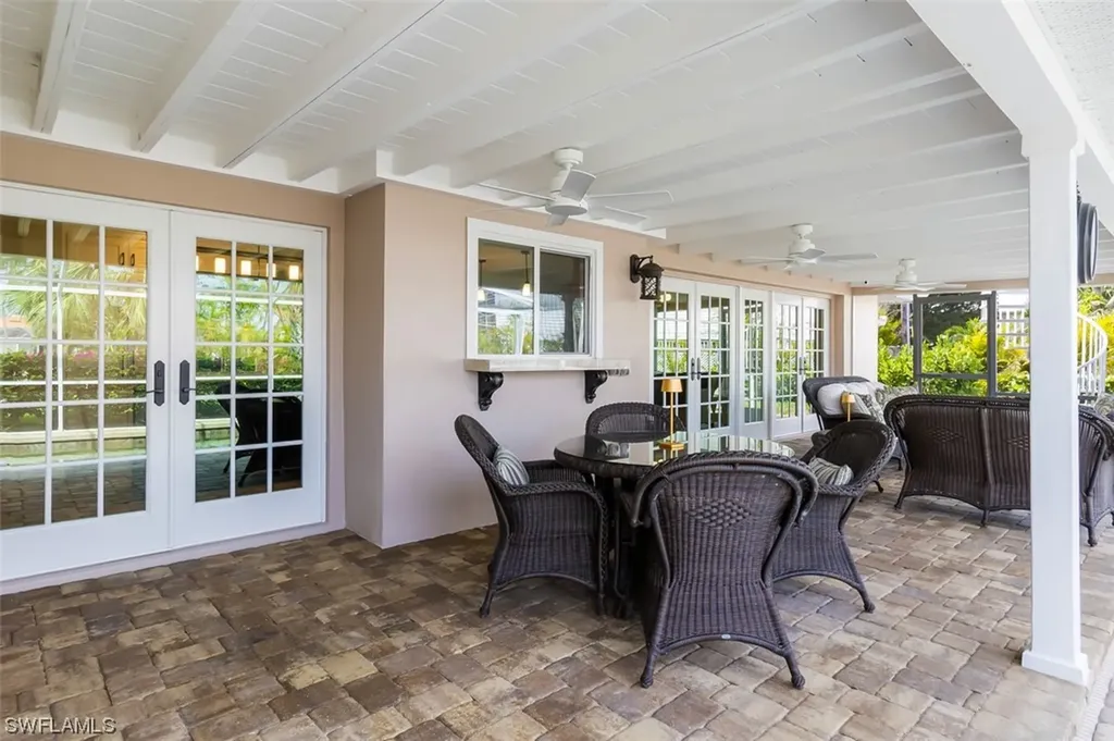 963 Kings Crown Drive Sanibel FL 33957