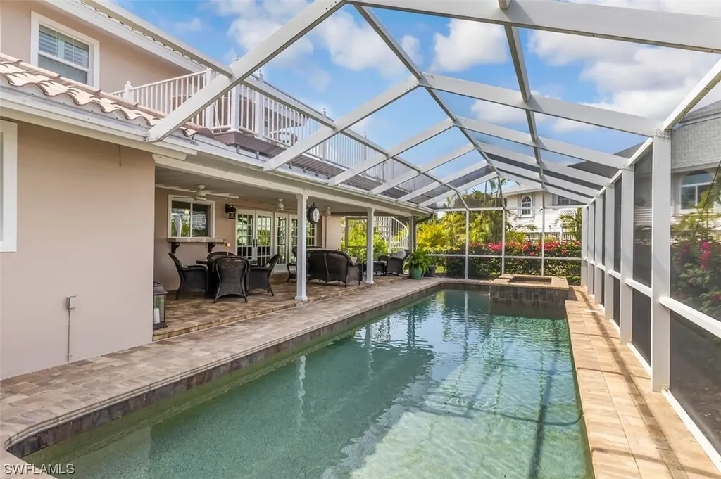 963 Kings Crown Drive Sanibel FL 33957