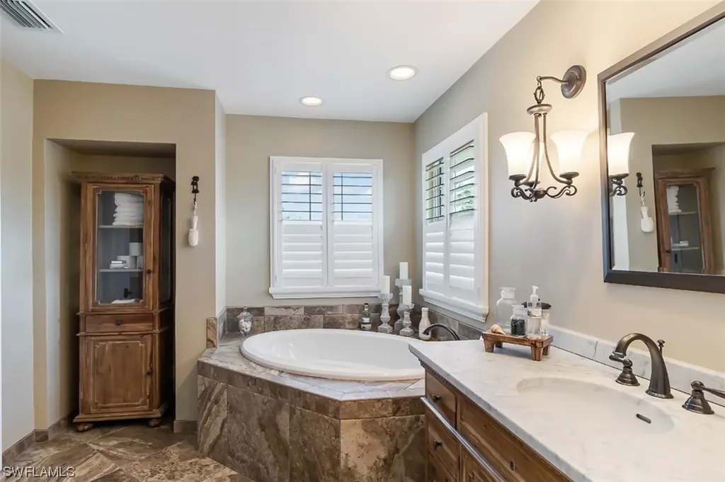963 Kings Crown Drive Sanibel FL 33957