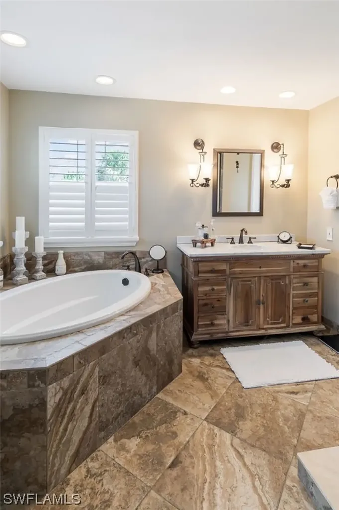 963 Kings Crown Drive Sanibel FL 33957