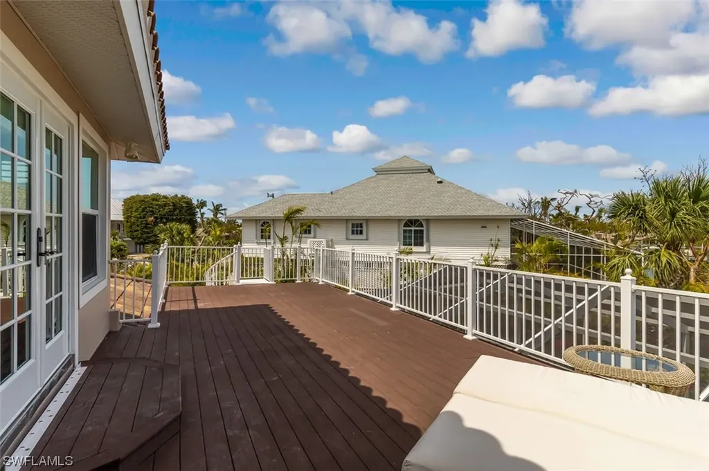 963 Kings Crown Drive Sanibel FL 33957