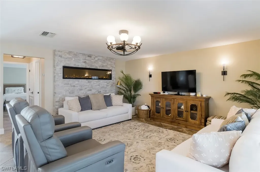 963 Kings Crown Drive Sanibel FL 33957