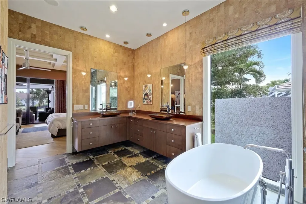 520 Sand Hill Court Marco Island FL 34145