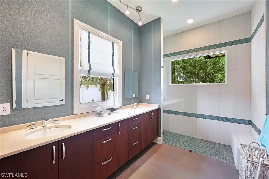 520 Sand Hill Court Marco Island FL 34145