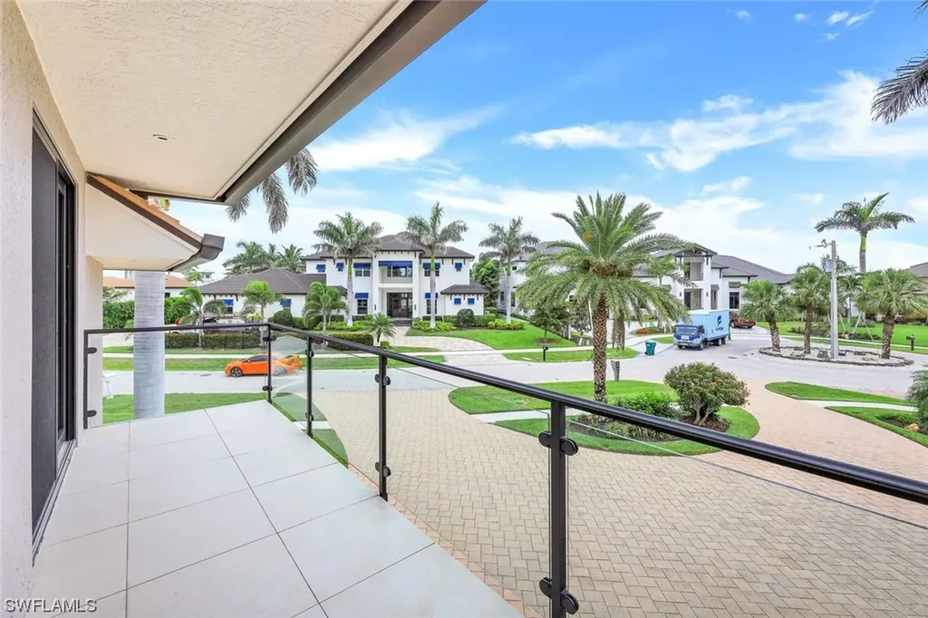 520 Sand Hill Court Marco Island FL 34145