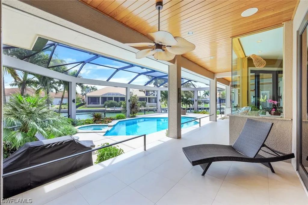 520 Sand Hill Court Marco Island FL 34145