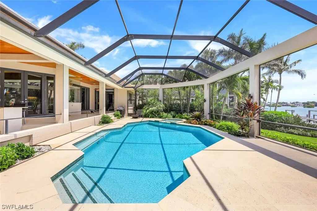 520 Sand Hill Court Marco Island FL 34145