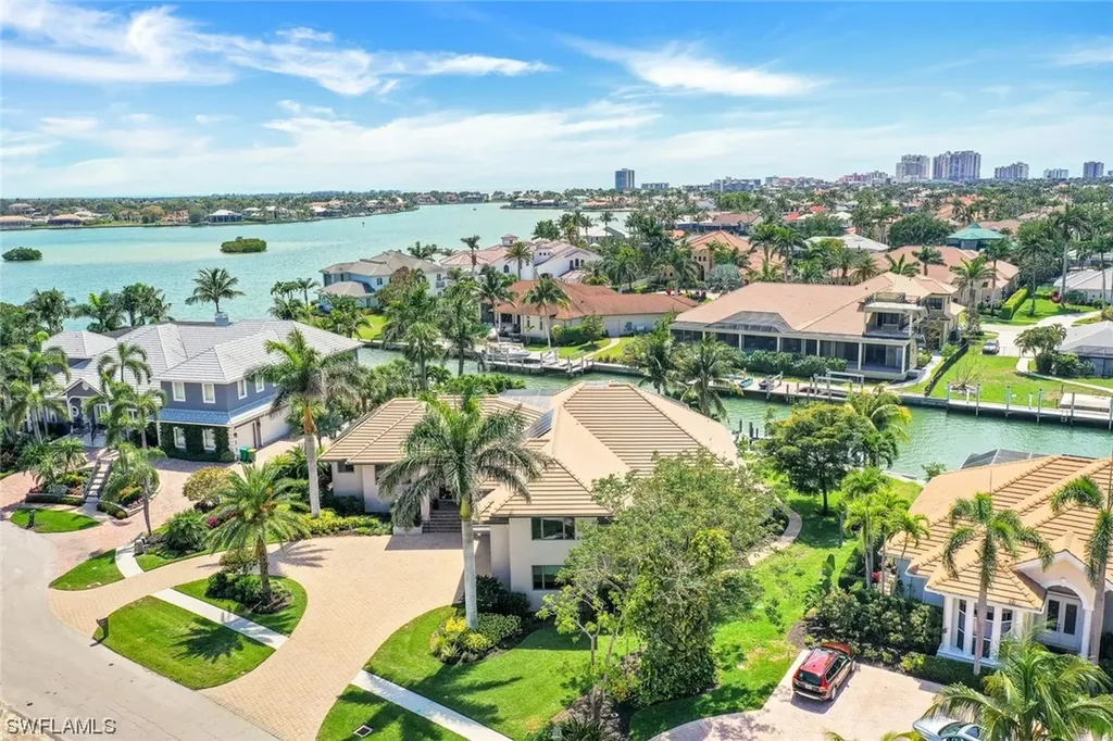 520 Sand Hill Court Marco Island FL 34145