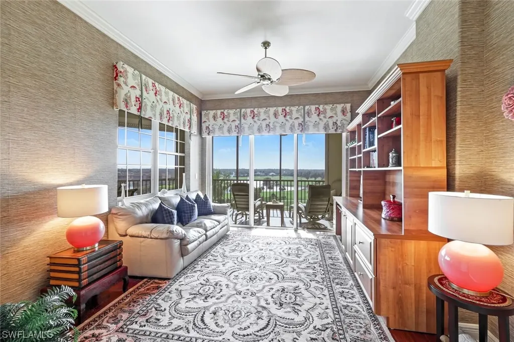 570 El Camino Real Naples FL 34119
