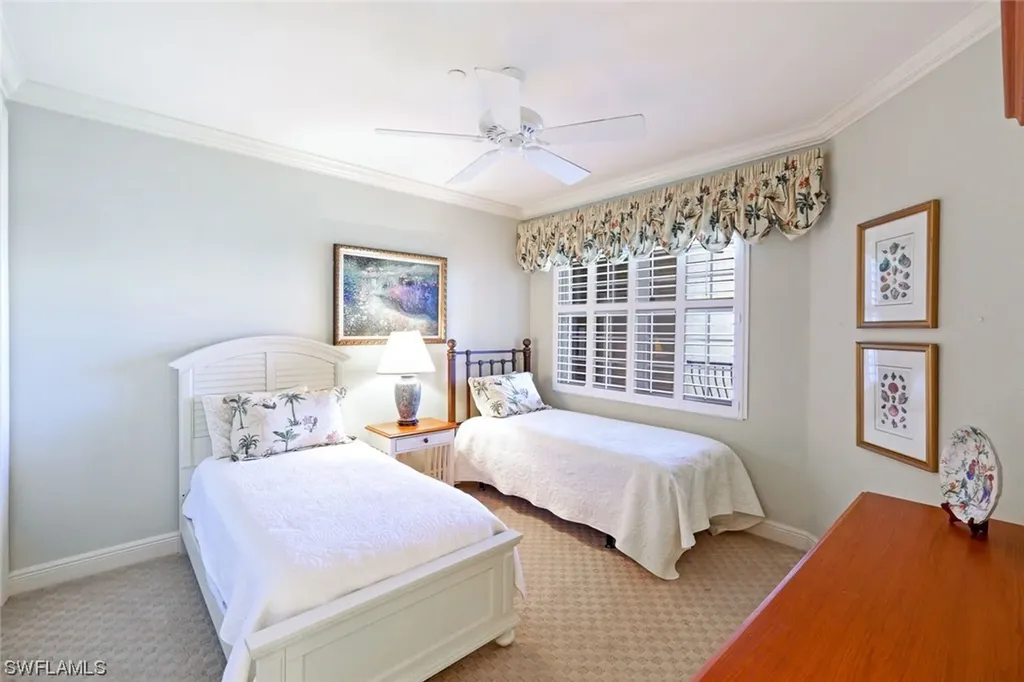570 El Camino Real Naples FL 34119