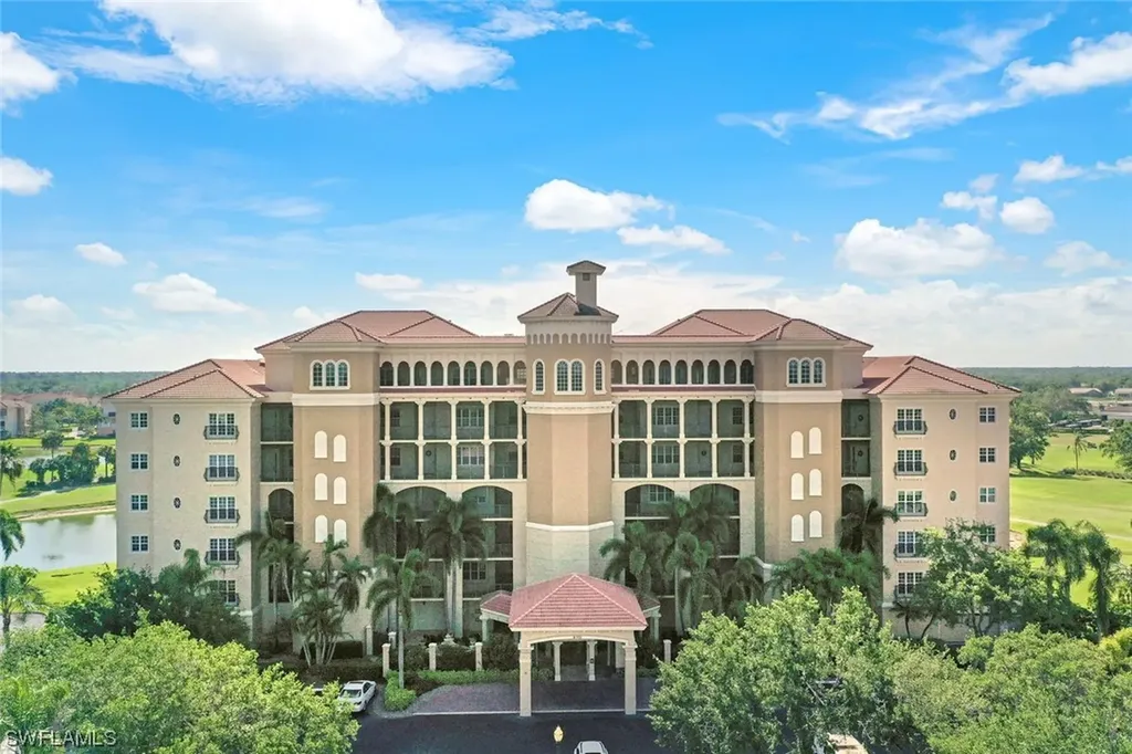 570 El Camino Real Naples FL 34119