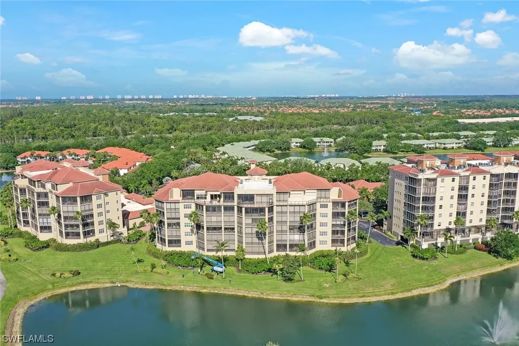 570 El Camino Real Naples FL 34119