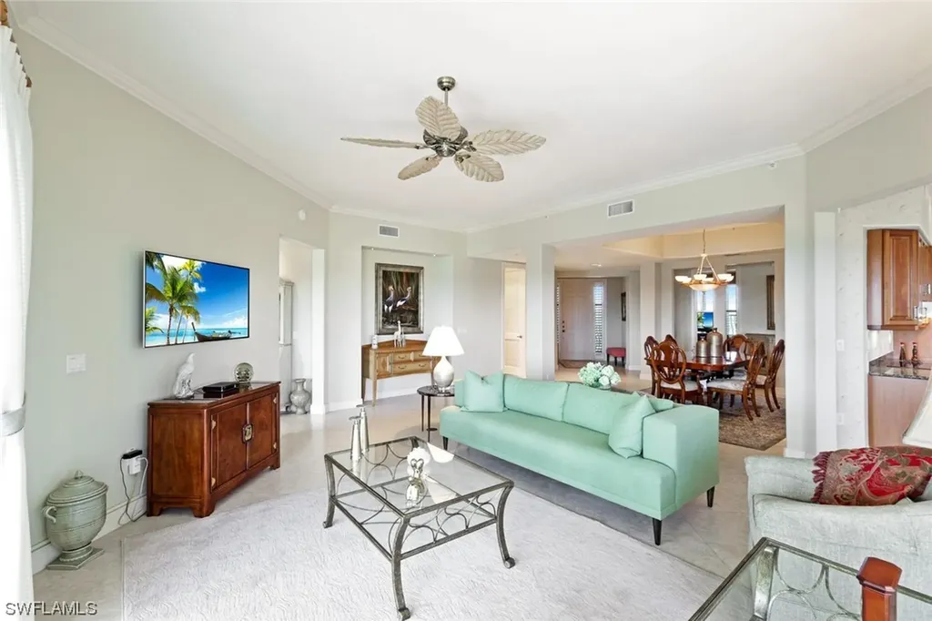 570 El Camino Real Naples FL 34119