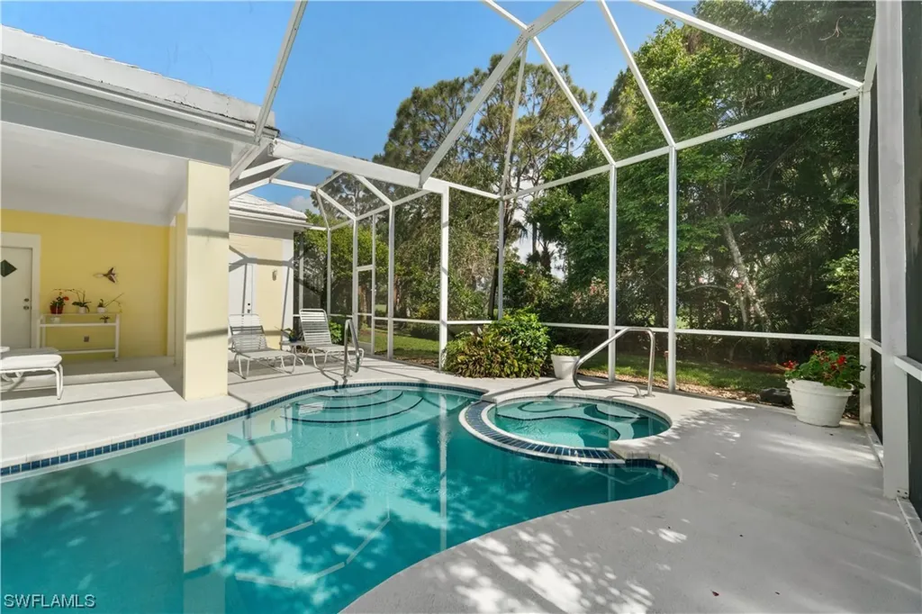 736 Ashburton Drive Naples FL 34110