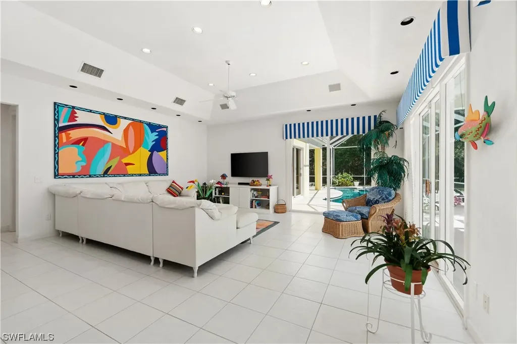 736 Ashburton Drive Naples FL 34110