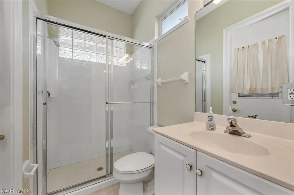 5890 Rolling Oaks Court Naples FL 34110