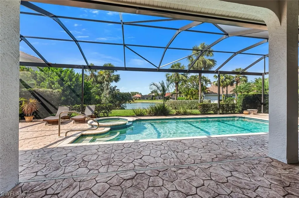 5890 Rolling Oaks Court Naples FL 34110