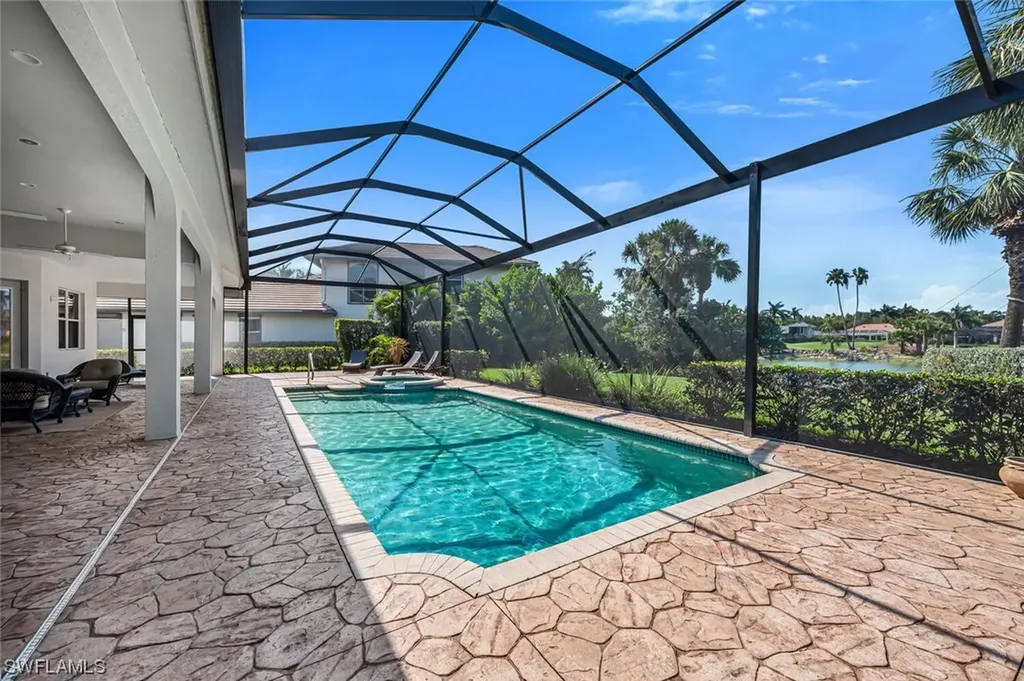 5890 Rolling Oaks Court Naples FL 34110