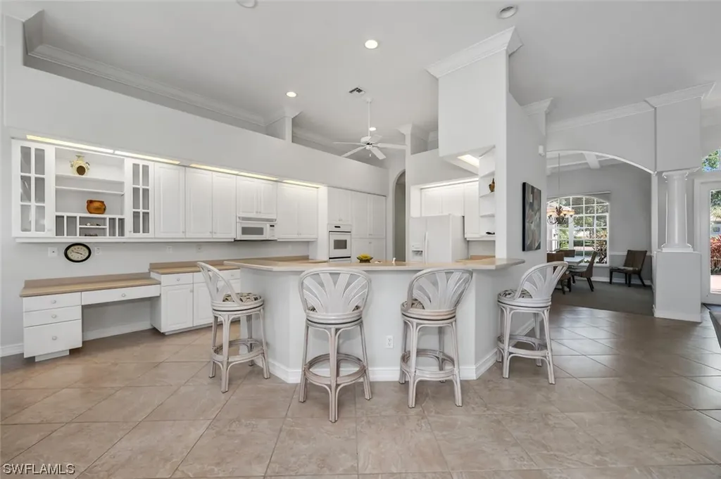 5890 Rolling Oaks Court Naples FL 34110