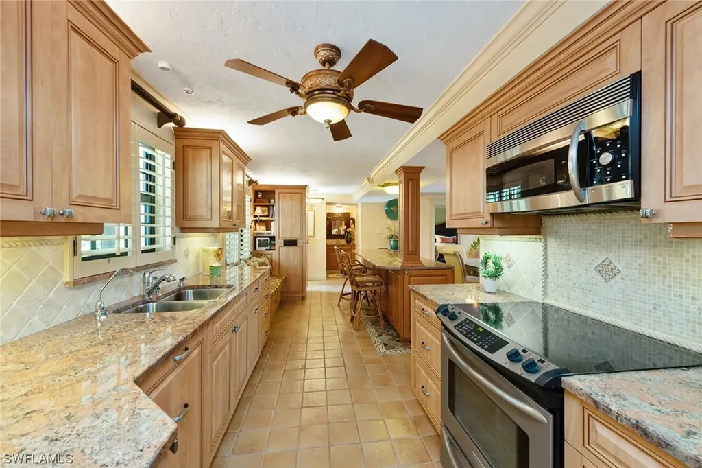 6060 Pelican Bay Boulevard Naples FL 34108